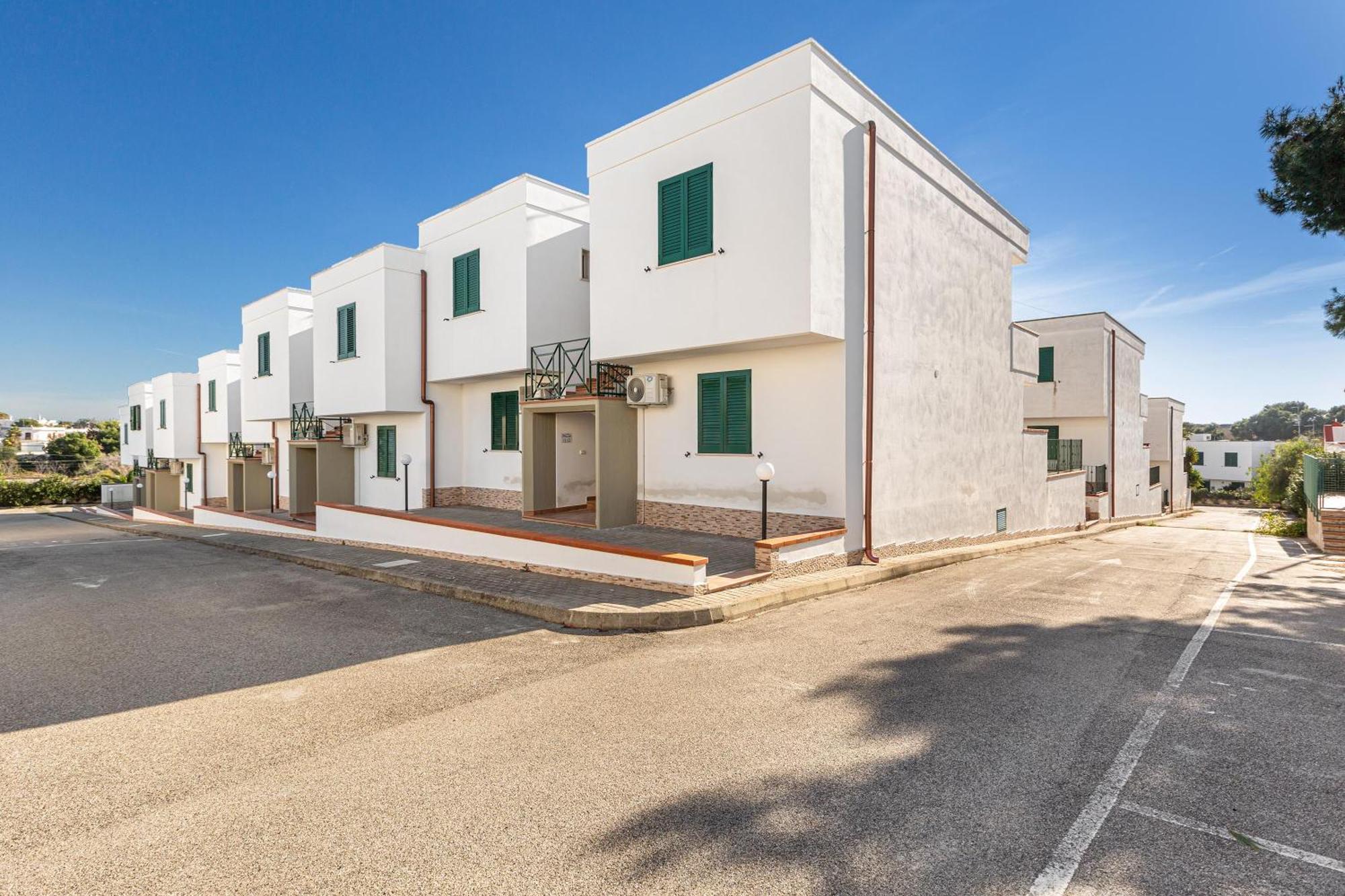 Blusea Beach Apartments San Pietro in Bevagna Extérieur photo